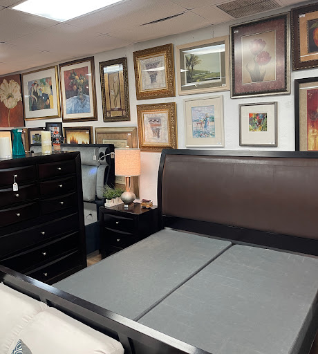 Thrift Store «You Never Know Thrift Store», reviews and photos, 5529 Manatee Ave W, Bradenton, FL 34209, USA