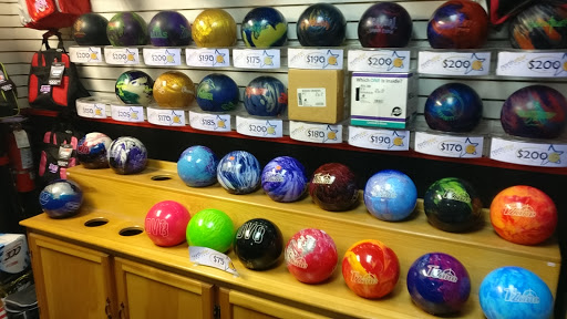 Bowling Alley «AMF Riviera Lanes», reviews and photos, 20 S Miller Rd, Fairlawn, OH 44333, USA