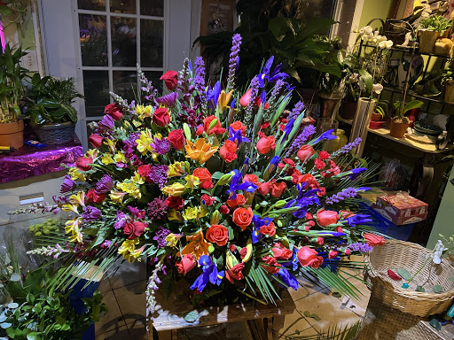 Florist «Roma Florist. free deliver purchase online. Www.romaflorist.com», reviews and photos, 11 Davis St, Oakville, CT 06779, USA