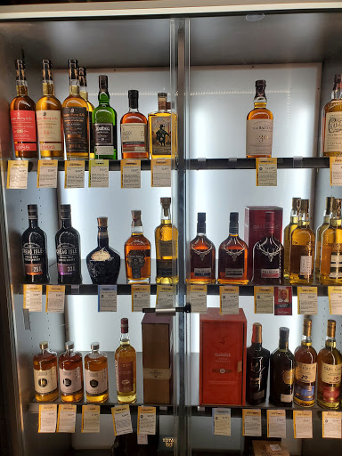 Wine Store «Total Wine & More», reviews and photos, 11211 Causeway Blvd, Brandon, FL 33511, USA