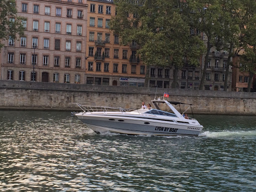 Lyon by boat