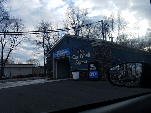 Howell Freehold Car Wash Inc en Freehold