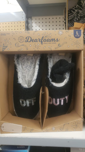 Home Goods Store «Tuesday Morning», reviews and photos, 2550 Fair Oaks Blvd, Sacramento, CA 95825, USA