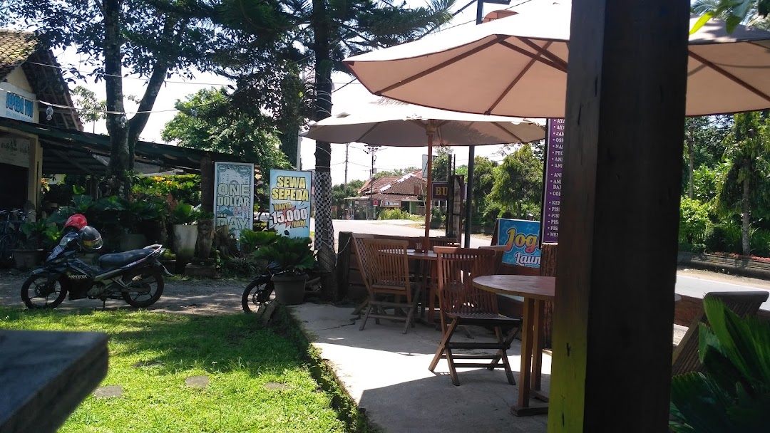 Joglo Cafe Borobudur