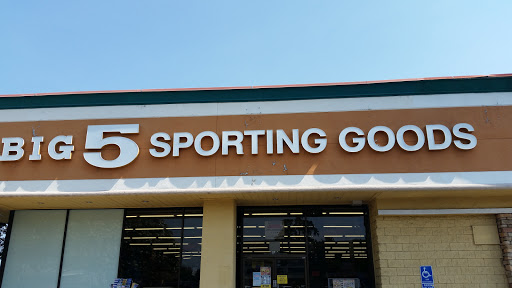 Sporting Goods Store «Big 5 Sporting Goods», reviews and photos, 1430 S Mooney Blvd, Visalia, CA 93277, USA