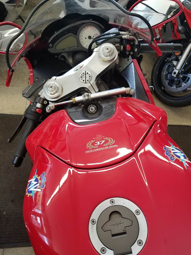 Motorcycle Repair Shop «Albrecht Fast Track», reviews and photos, 1664 E Oakton St, Des Plaines, IL 60018, USA