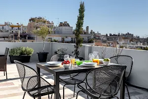 Thisean Modern Suites by Athens Stay image