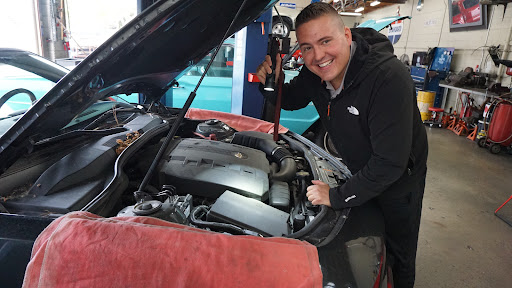 Auto Repair Shop «HB Auto & AC», reviews and photos, 7332 Autopark Dr, Huntington Beach, CA 92648, USA