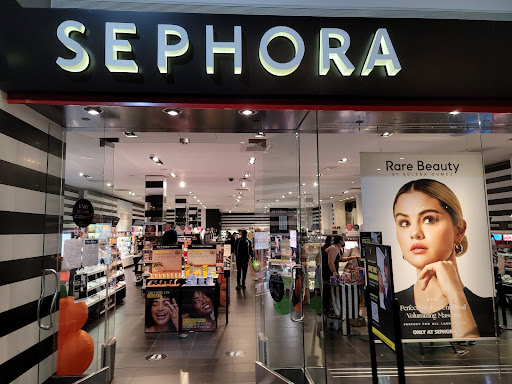 SEPHORA, 9090 Carousel Center, Syracuse, NY 13290, USA, 