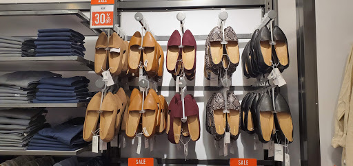 Clothing Store «Old Navy», reviews and photos, 3131 E Main St, Mohegan Lake, NY 10547, USA