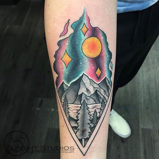 Tattoo Shop «5 Point Studios», reviews and photos, 1800 NW 86th St, Clive, IA 50325, USA