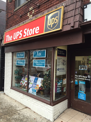The UPS Store, 41 Watchung Plaza, Montclair, NJ 07042, USA, 