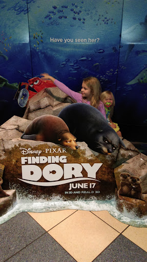 Movie Theater «Regal Cinemas Louisiana Boardwalk 14 & IMAX», reviews and photos, 2 River Colony Dr, Bossier City, LA 71111, USA