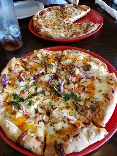 #1 best pizza place in Kansas - Minsky's Pizza