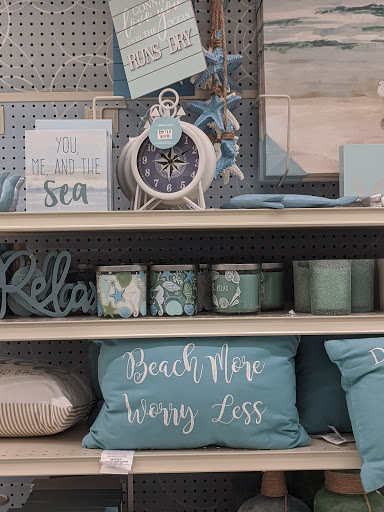 Department Store «Burkes Outlet», reviews and photos, 204 Thompson St, Hendersonville, NC 28792, USA