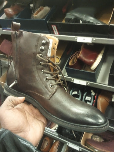 Department Store «Nordstrom Rack Manchester Highlands», reviews and photos, 100 Highlands Blvd Dr, Manchester, MO 63011, USA