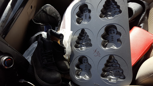 Thrift Store «Thrift Town», reviews and photos, 6328 Fair Oaks Blvd, Carmichael, CA 95608, USA