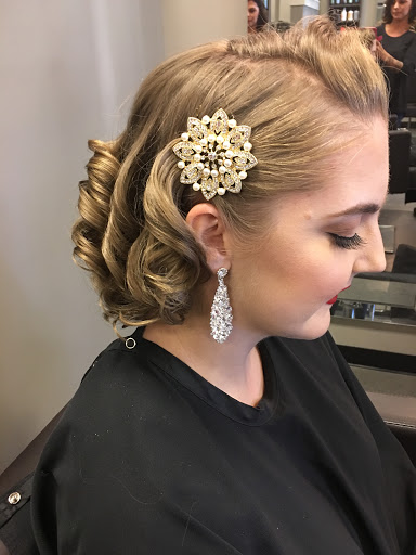 Beauty Salon «The Parlor Hair Salon», reviews and photos, 4325 E Grand River Ave, Howell, MI 48843, USA