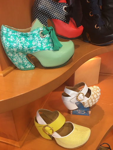 Shoe Store «John Fluevog Shoes», reviews and photos, 205 Pine St, Seattle, WA 98101, USA
