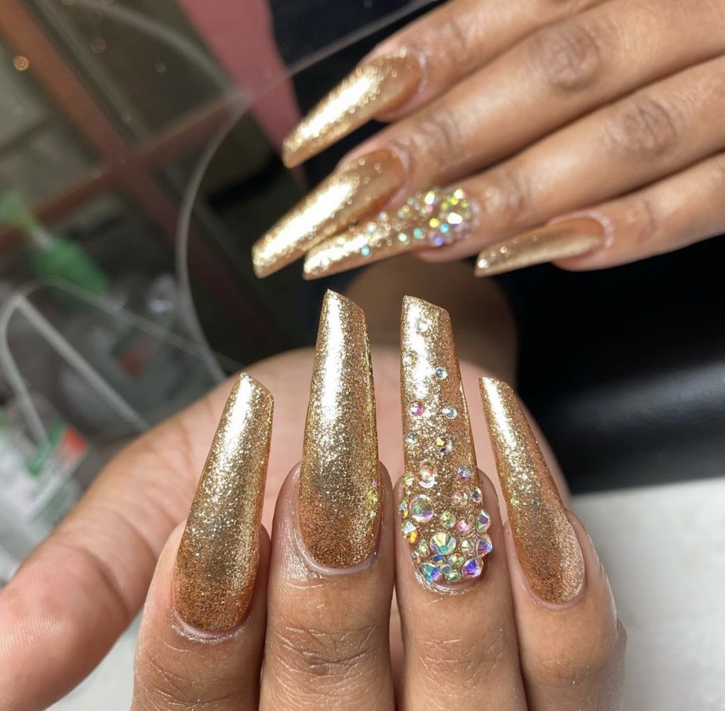 KT Salon Suites 44087