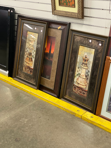 Corporate Campus «Goodwill Outlet», reviews and photos