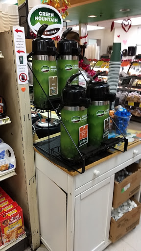 Supermarket «Greenbelt Co-op Supermarket and Pharmacy», reviews and photos, 121 Centerway, Greenbelt, MD 20770, USA