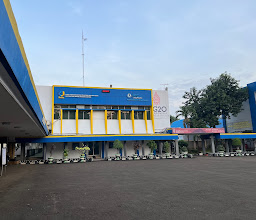 Stadion Bea Cukai Rawamangun photo