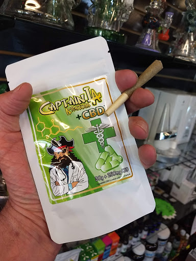 Vaporizer Store «High Life Smoke Shop Columbia», reviews and photos, 631 Harden St, Columbia, SC 29205, USA