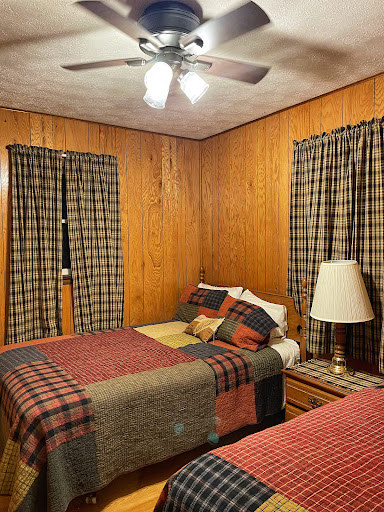 Resort «Smoke Hole Caverns», reviews and photos, 8290 N Fork Hwy, Cabins, WV 26855, USA