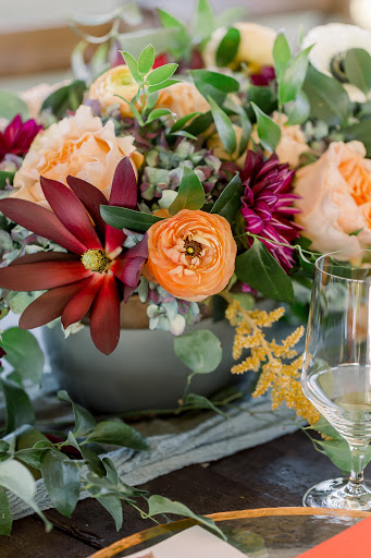 Wedding Planner «Hitched Planning + Floral», reviews and photos, 923 W 17 St, Kansas City, MO 64108, USA