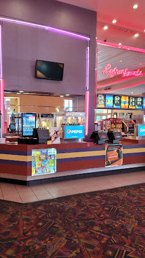 Movie Theater «Regal Cinemas Stockton Holiday 8», reviews and photos, 6262 N W Ln, Stockton, CA 95210, USA