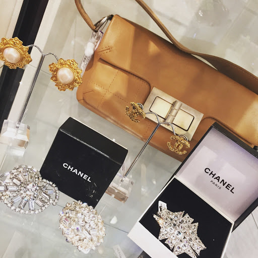 Consignment Shop «Closet NV», reviews and photos, 745 E Maple Rd, Birmingham, MI 48009, USA