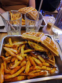 Sandwich au poulet du Restaurant de hamburgers CRISPY SOUL Paris 11 - n°20