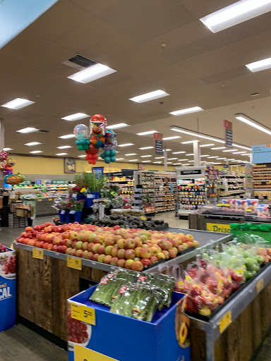 Grocery Store «Safeway», reviews and photos, 389 S McDowell Blvd, Petaluma, CA 94954, USA