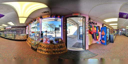 Tobacco Shop «Purple Haze Smoke Shop», reviews and photos, 704 Seaboard St g, Myrtle Beach, SC 29588, USA