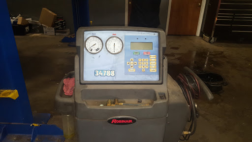 Auto Repair Shop «Rays Auto Repair Dracut», reviews and photos, 42 Chuck Dr, Dracut, MA 01826, USA