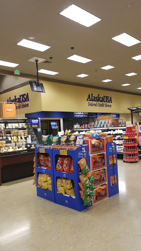 Grocery Store «Safeway», reviews and photos, 200 S 3rd St, Renton, WA 98057, USA