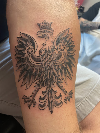 Tattoo Shop «Cherokee Creek Tattoo», reviews and photos, 32449 Ford Rd, Garden City, MI 48135, USA