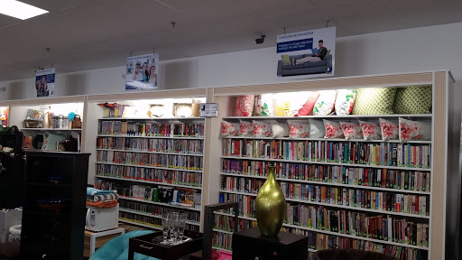 Thrift Store «Goodwill Retail Store & Donation Center», reviews and photos, 1560 Newbury Rd #5, Newbury Park, CA 91320, USA