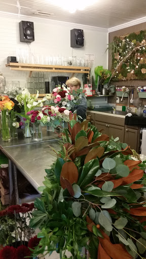 Florist «Wild By Nature», reviews and photos, 411 N Howe St, Southport, NC 28461, USA