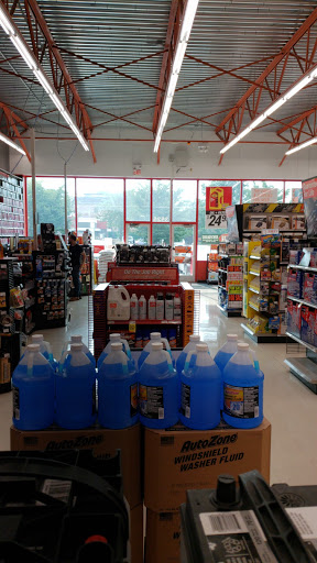 Auto Parts Store «AutoZone», reviews and photos, 3525 N Cicero Ave, Chicago, IL 60641, USA