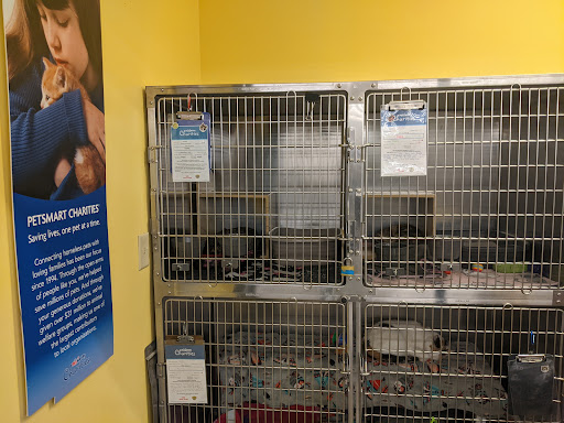 Pet Supply Store «PetSmart», reviews and photos, 5336 Westpointe Plaza Drive, Columbus, OH 43228, USA