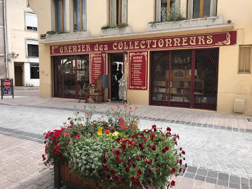 Magasin d'antiquités Grenier des Collectionneurs Épinal