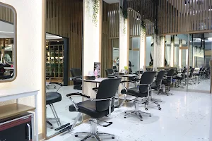 Irwan Team Hairdesign Gandaria City image