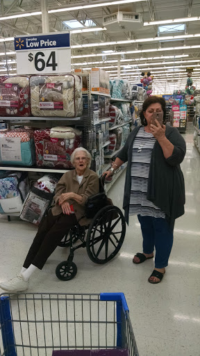 Department Store «Walmart Supercenter», reviews and photos, 100 Mall Dr, Steubenville, OH 43952, USA