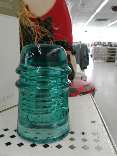 Thrift Store «Value World», reviews and photos, 11900 Detroit Ave, Lakewood, OH 44107, USA