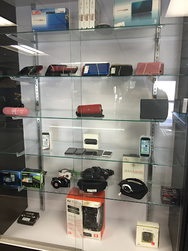 Pawn Shop «Superior Outlet & Pawn Shop», reviews and photos, 3630 Jefferson Davis Hwy, Richmond, VA 23234, USA