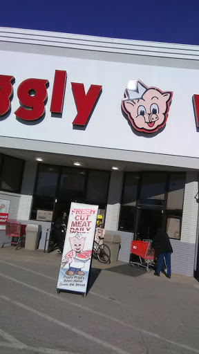 Grocery Store «Piggly Wiggly», reviews and photos, 418 W Thomas St, Rocky Mount, NC 27804, USA