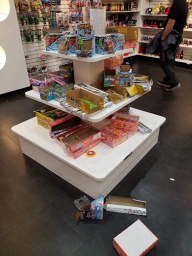 Sports Bar «Dave & Busters», reviews and photos