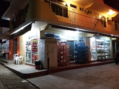 Farmacias Farmaplus, , Las Lomas